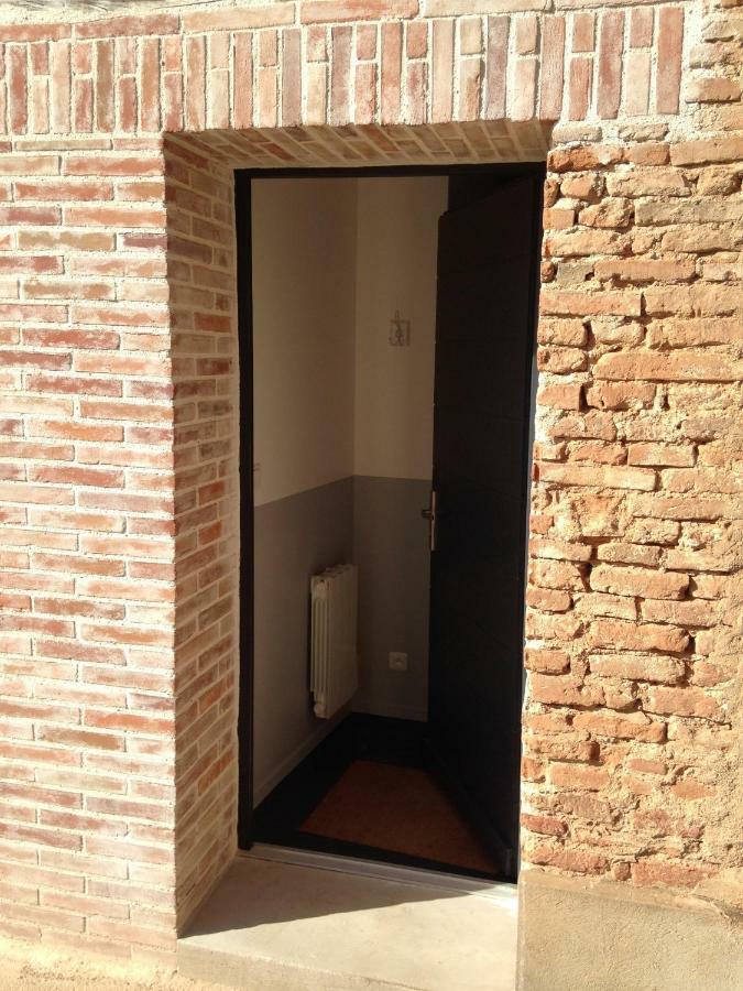 Le T2 Moderne Des Palmiers Au Coeur De Moissac Apartment ภายนอก รูปภาพ