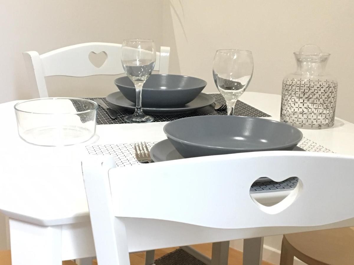 Le T2 Moderne Des Palmiers Au Coeur De Moissac Apartment ภายนอก รูปภาพ